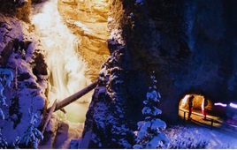 Johnston Canyon Evening Icewalk, Banff